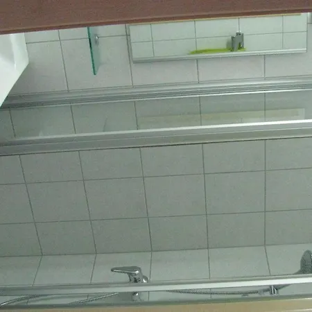 Haus Schmidl アパート